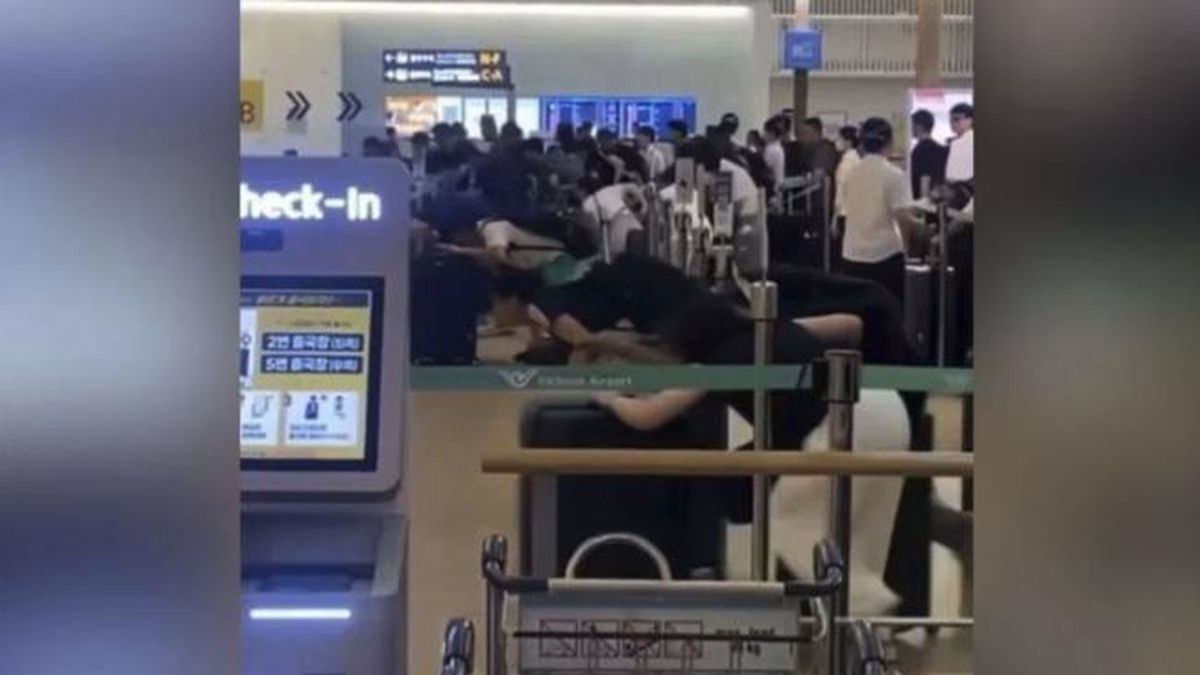 Sân bay Hàn Quốc tăng cường an toàn sau các vụ chen lấn tại quầy làm thủ tục - Báo Tin Tức TTXVN