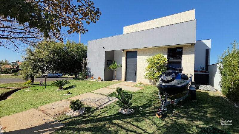 Casa de esquina à venda próximo ao Ponto Alto no Riviera de Santa Cristina XIII