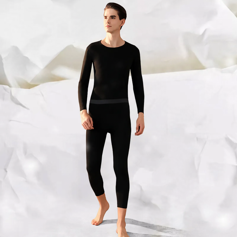 Insulated thermal underwear set with knee protection