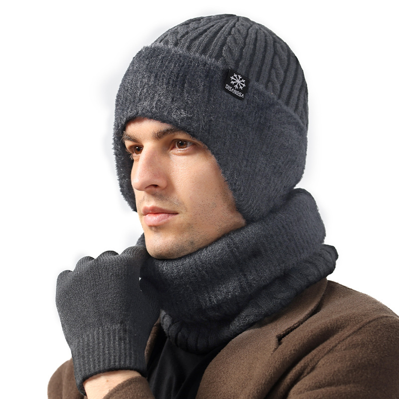Winter set: knitted beanie and scarf, lined