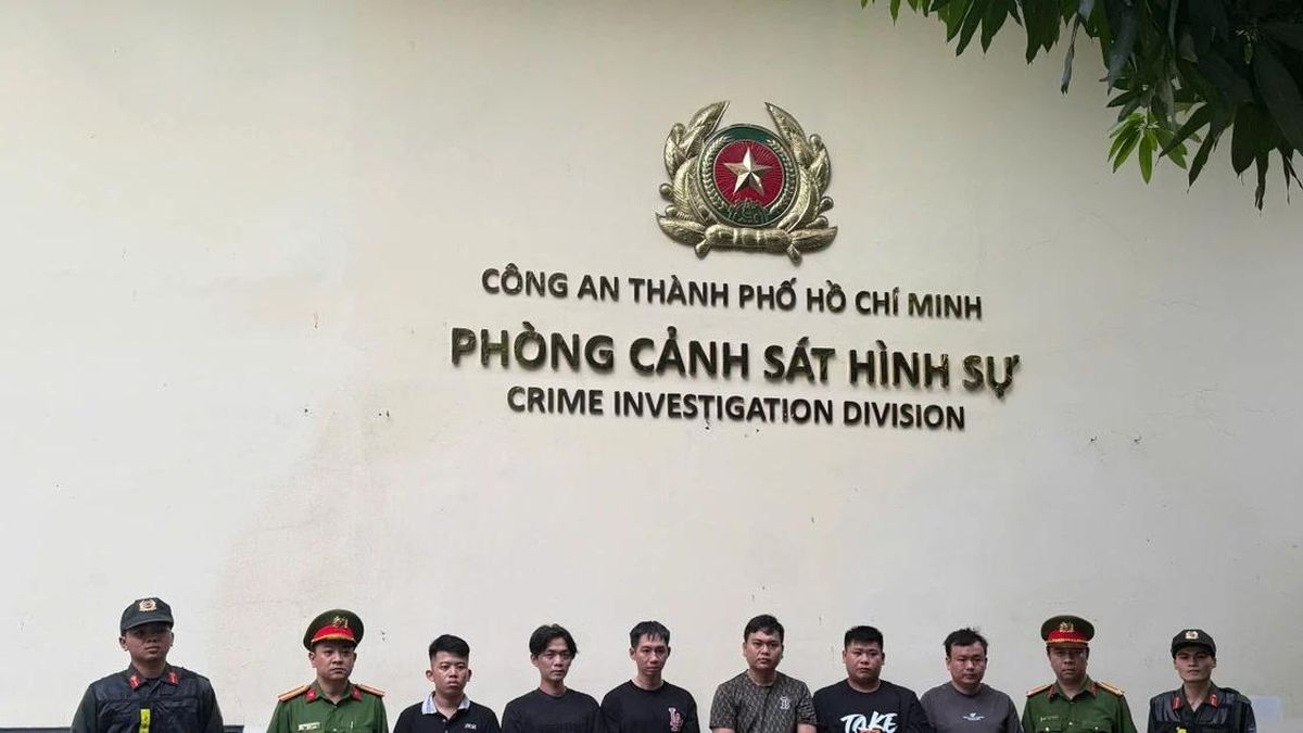 Cảnh sát hình sự Thành phố Hồ Chí Minh truy xét 48 giờ, bắt trọn băng cướp tiệm vàng - Báo VietnamPlus