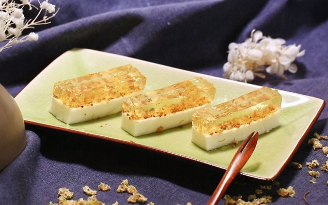 Thạch Sữa Dừa Hoa Mộc