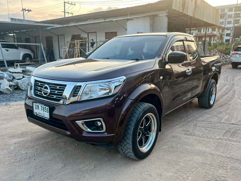 NISSAN NAVARA