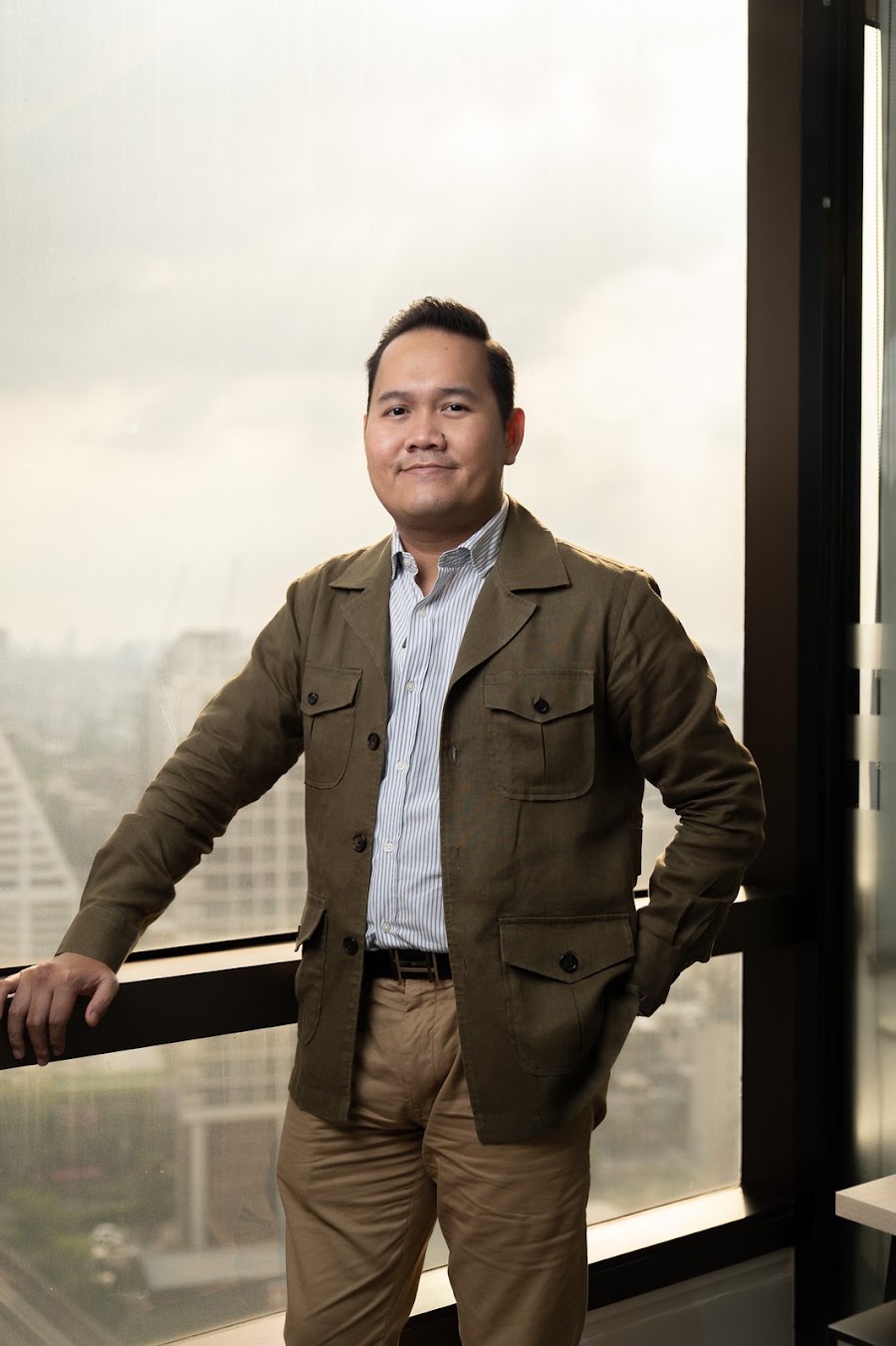 Arm Jakkraphan Kaewsrichan, business advisor