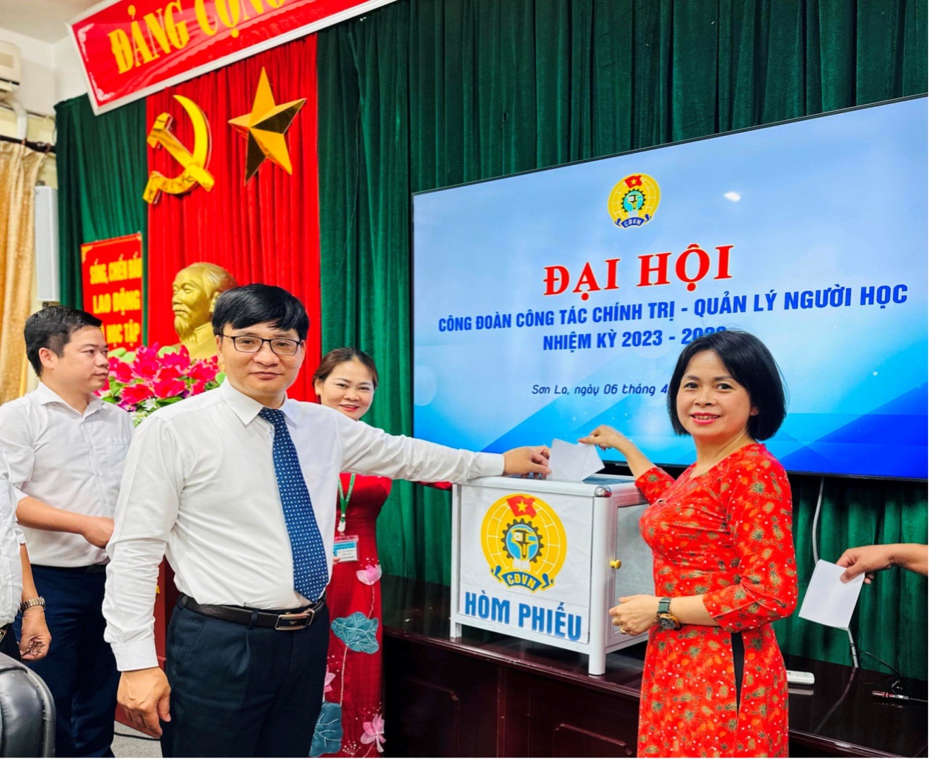 Đại hội các công đoàn trực thuộc Công đoàn cơ sở Trường Đại Tây Bắc nhiệm kỳ 2023 - 2028 kết thúc thành công tốt đẹp