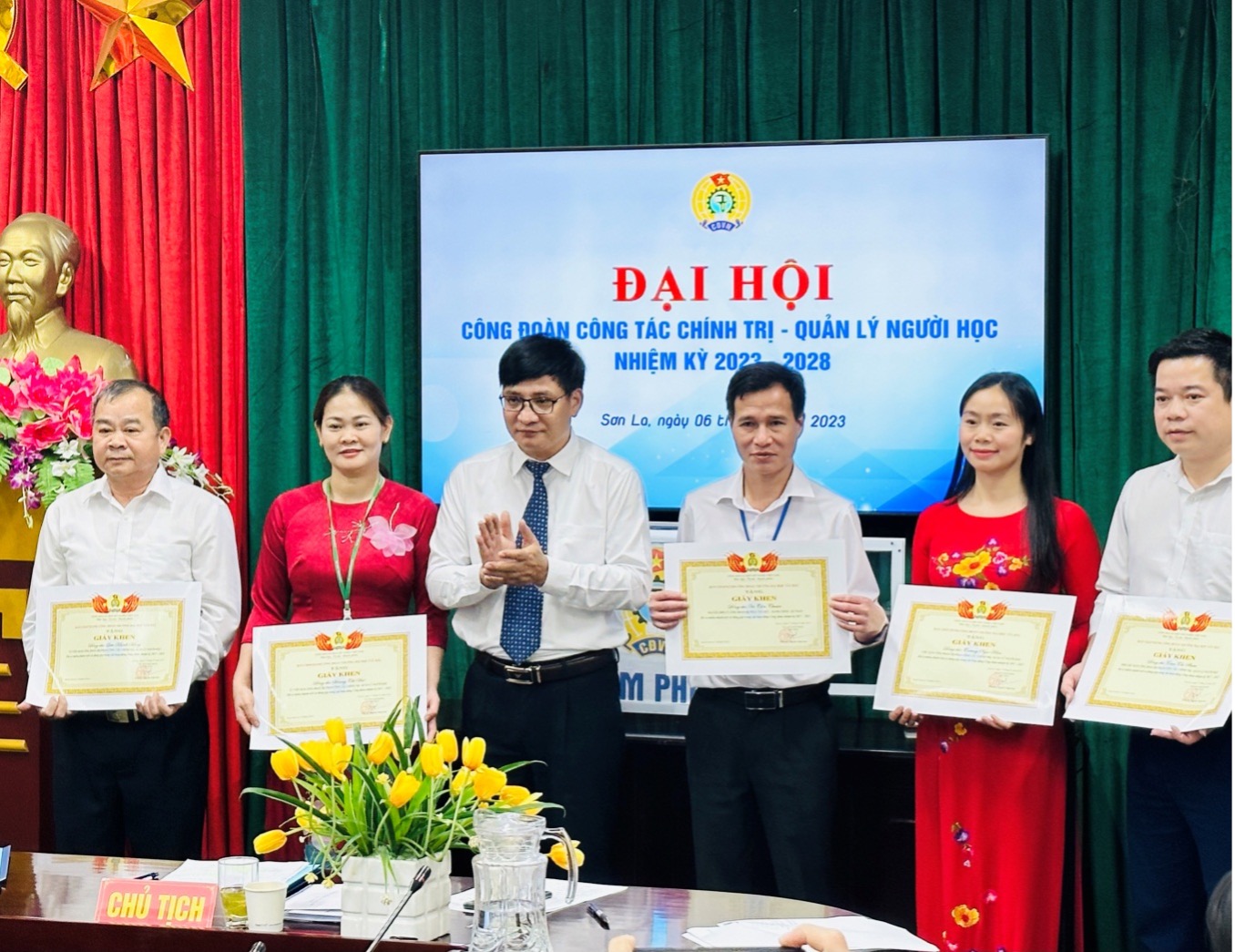Đại hội các công đoàn trực thuộc Công đoàn cơ sở Trường Đại Tây Bắc nhiệm kỳ 2023 - 2028 kết thúc thành công tốt đẹp
