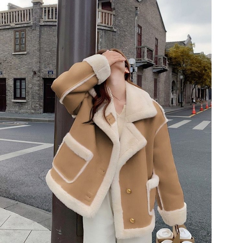 Insulated faux lamb fleece coat, urban style