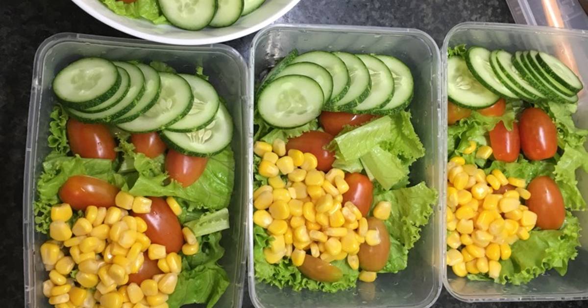 Salad cá ngừ ngâm dầu