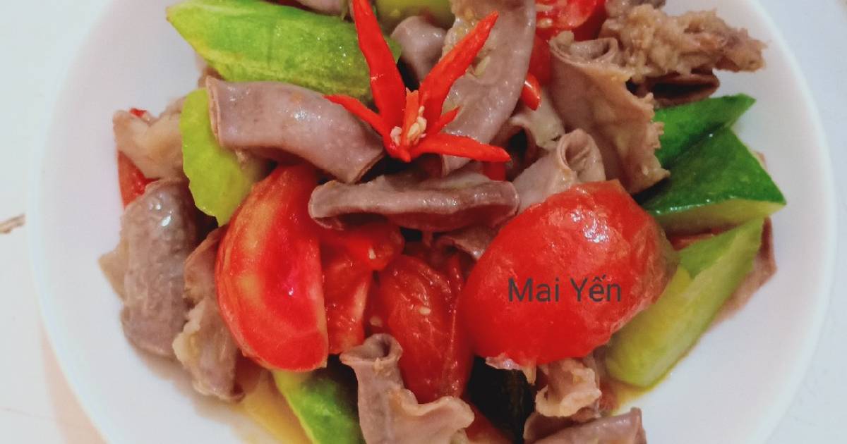 Lòng xào dưa leo cà chua