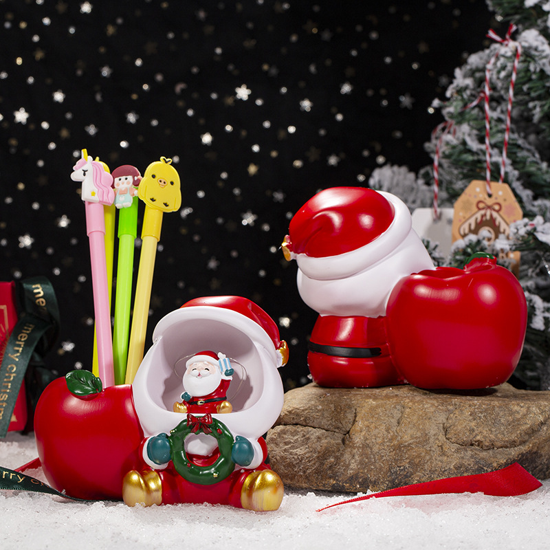 Weihnachtlicher Stifthalter mit integrierter Leuchte