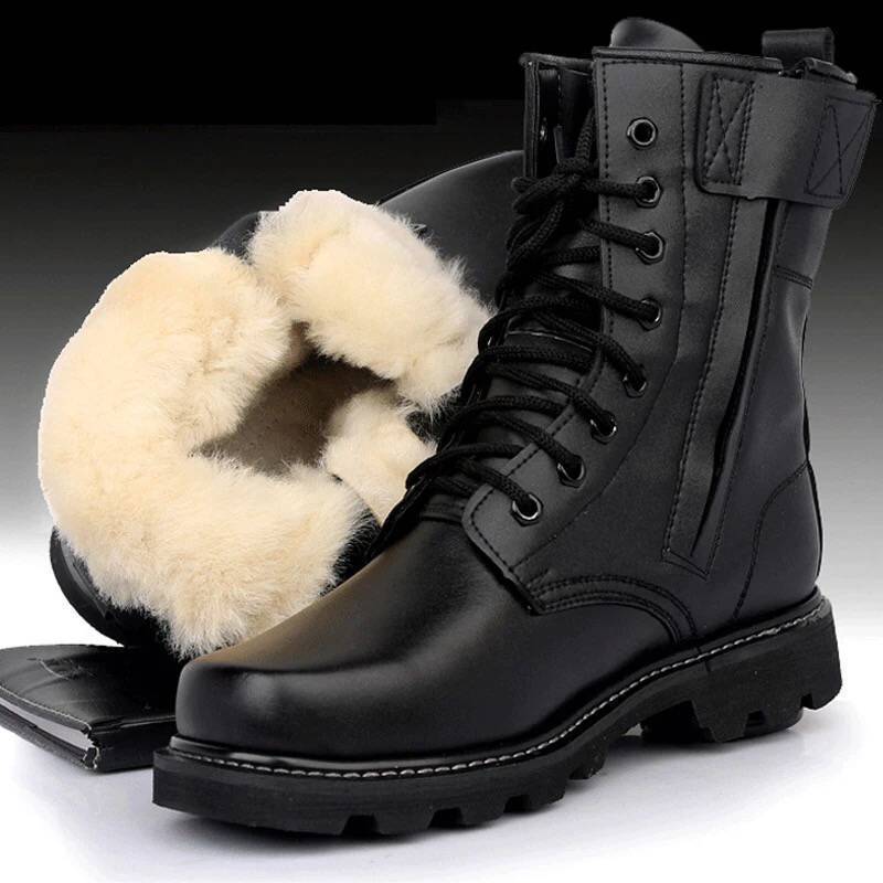 Sturdy men's work boots with high shaft