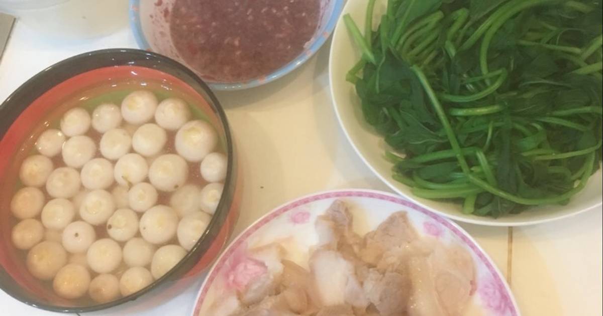 Thịt luộc mắm tôm ngày mưa