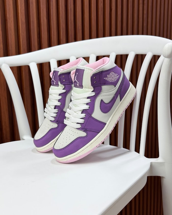 Jordan 1 Mid Morado Rosa