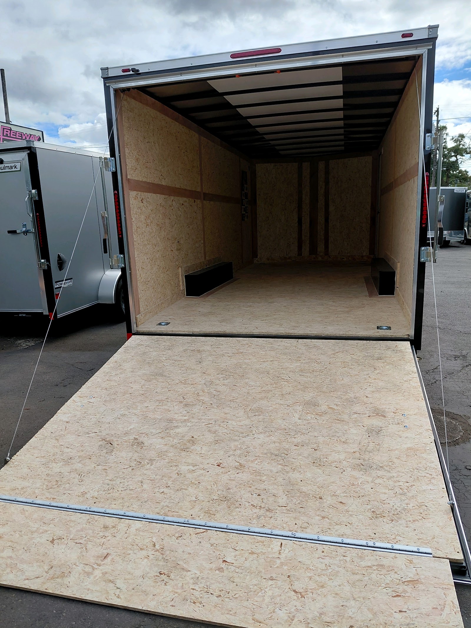 Passport Deluxe Enclosed Cargo