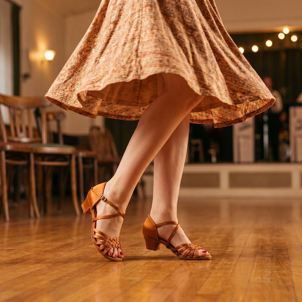 Suntan Ballroom Dance Shoes Latin Salsa Dancing Shoes Low Cuban Heels