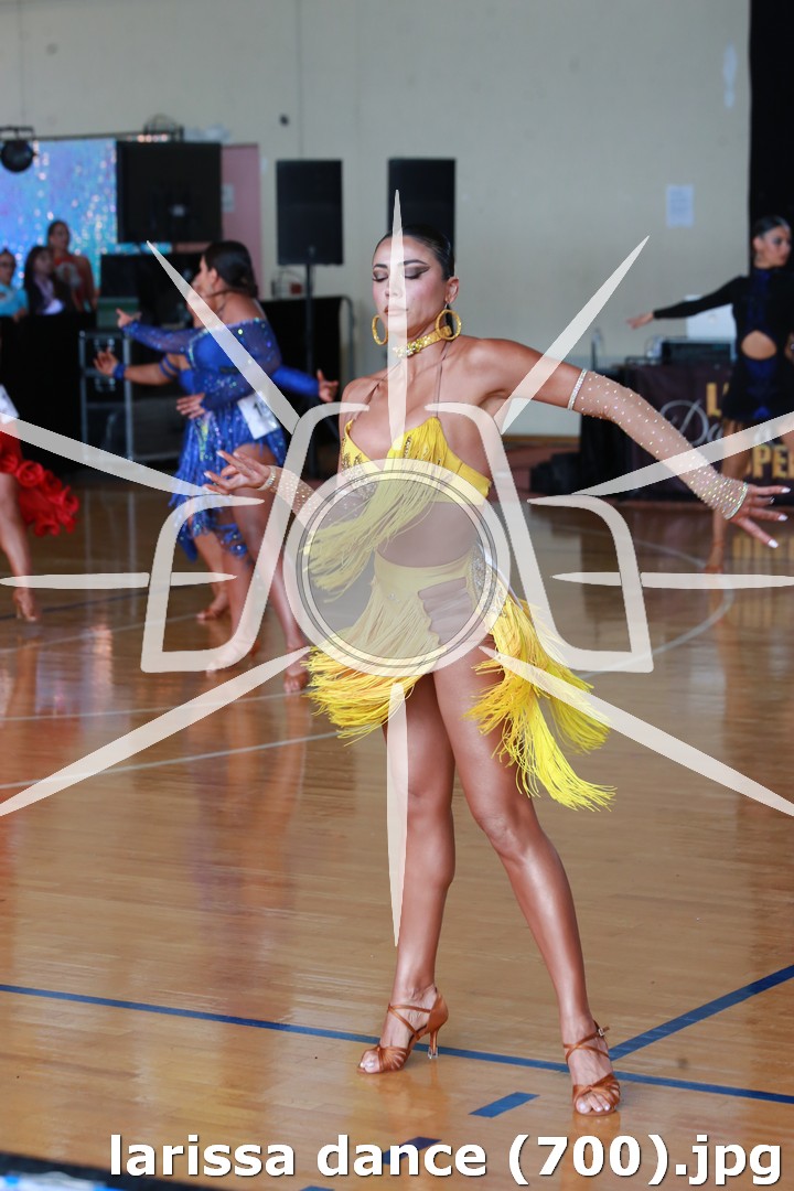 larissa dance (700).jpg