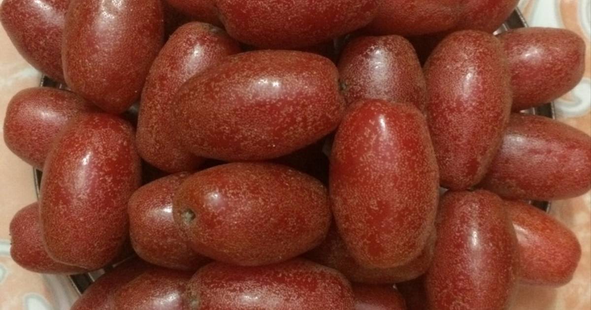 Nhót chín ngâm đường