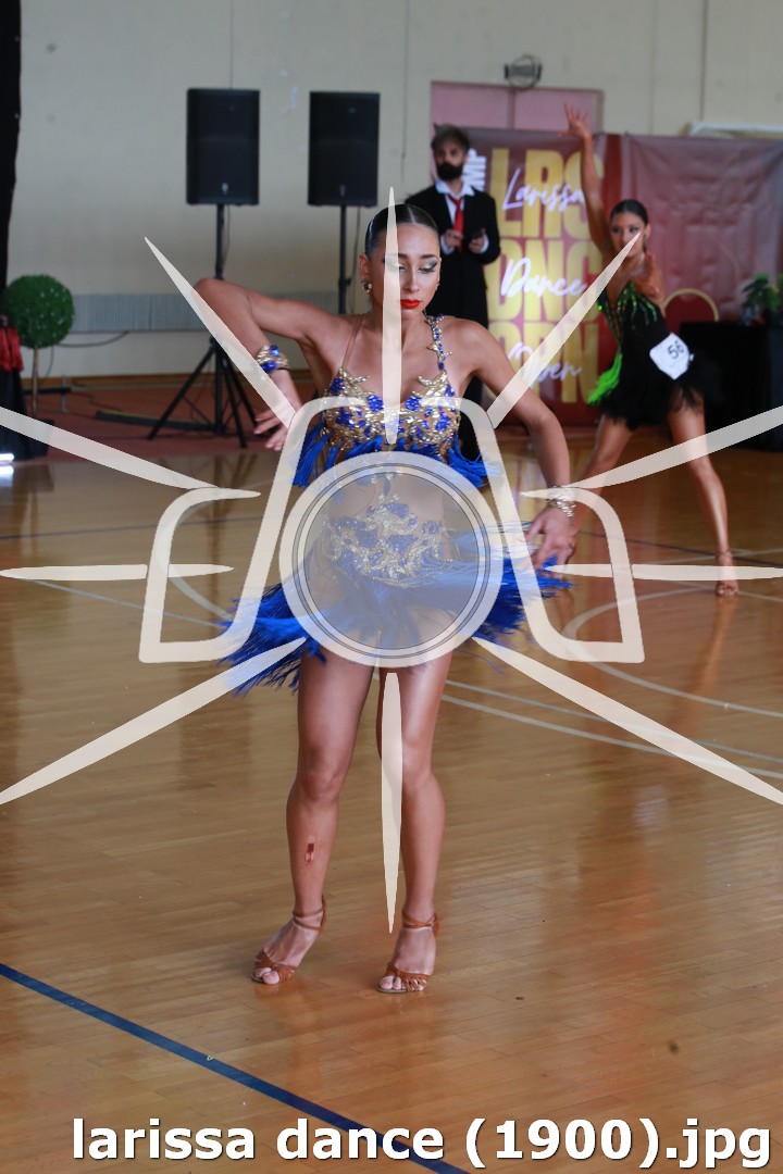 larissa dance (1900).jpg