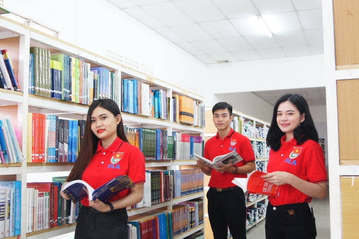 Hàng ngàn đầu sách tại thư viện DLA