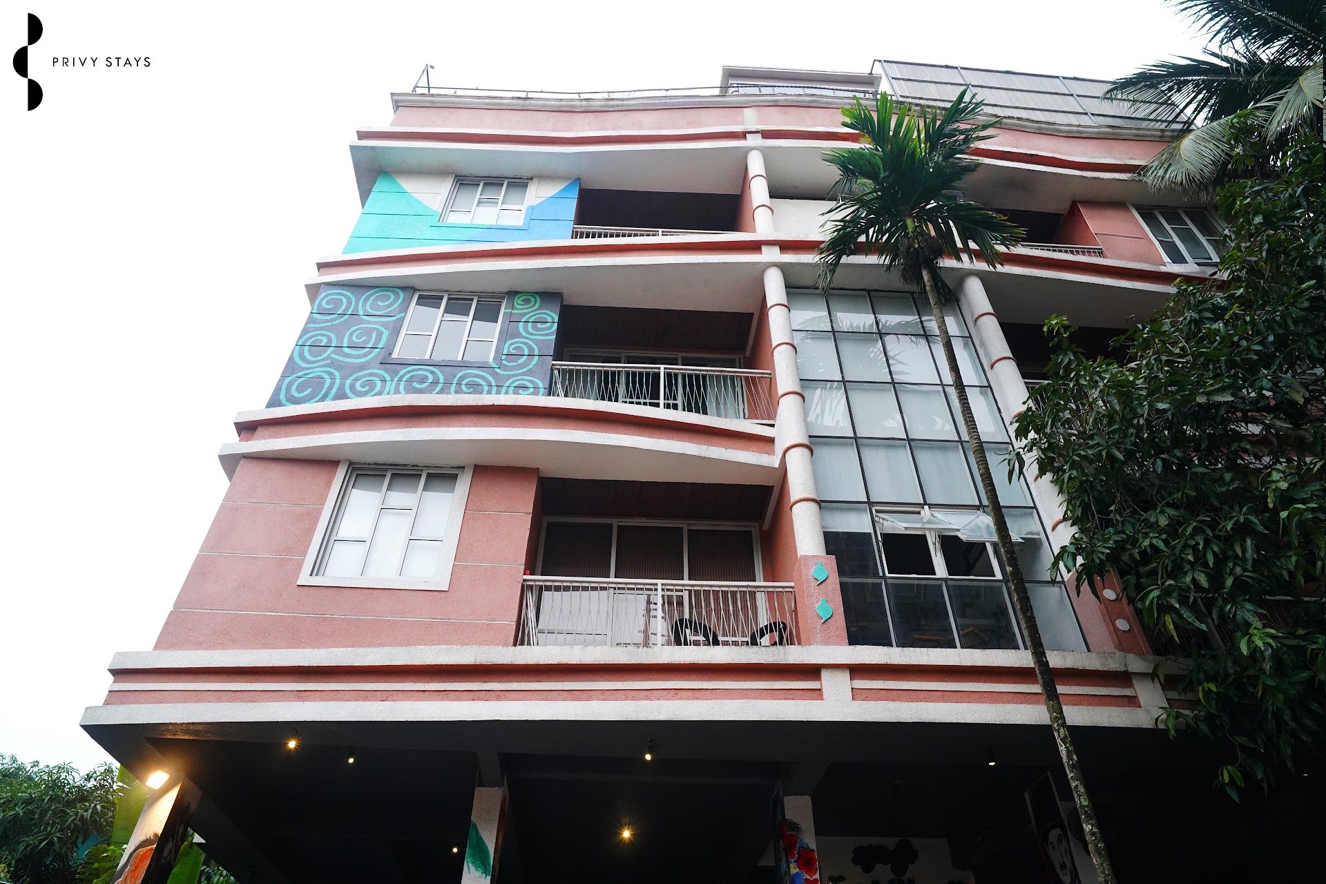 St. Ricky's Apartment Hotel Facade