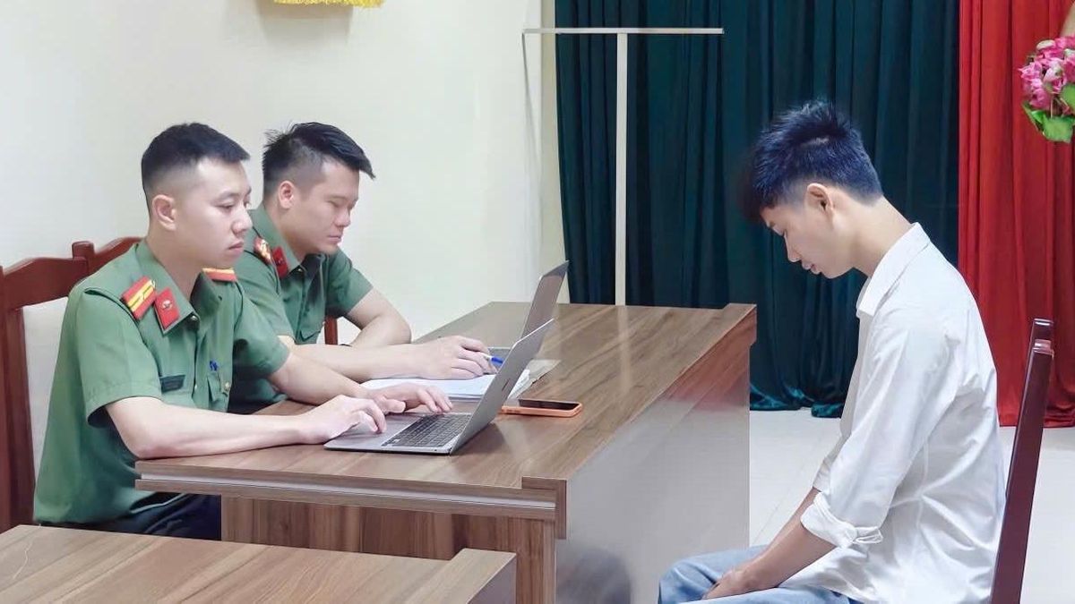 Chủ kênh TikTok 'Khuê Ơi Dậy Đi' nói gì tại cơ quan công an? - Báo VietnamNet
