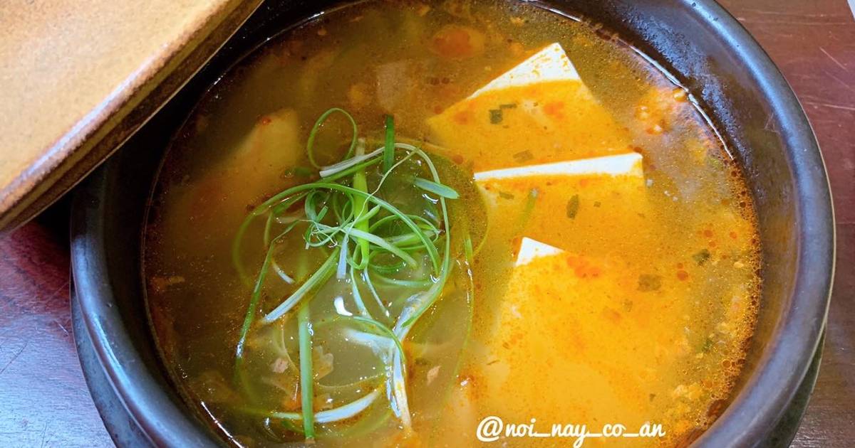 Canh kim chi đậu phụ Hàn Quốc