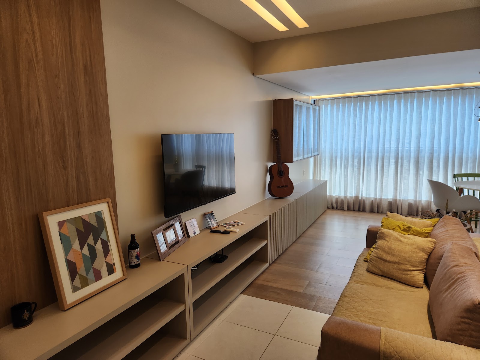Apartamento, Caminho das Árvores