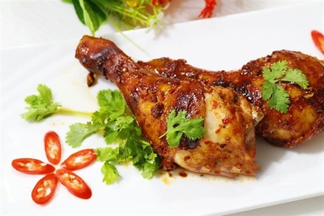 Đùi Gà Nướng Muối Ớt Cay