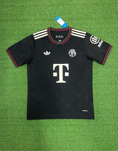 25-26 Bayern Munich 2da Visitante.jpg