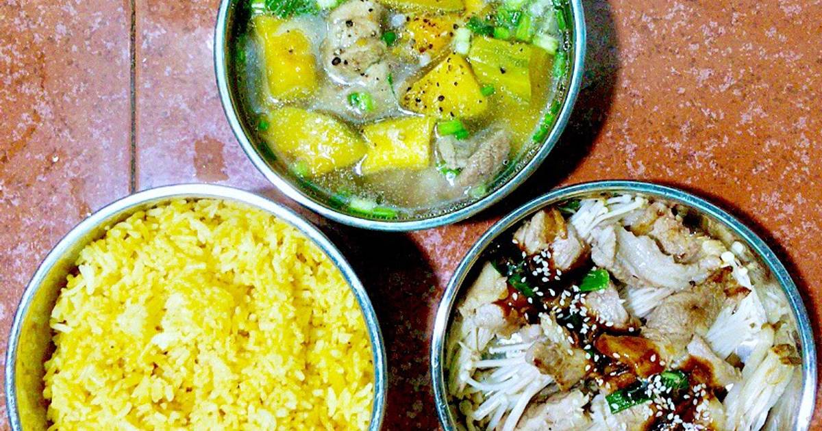 Bò cuộn nấm kim châm