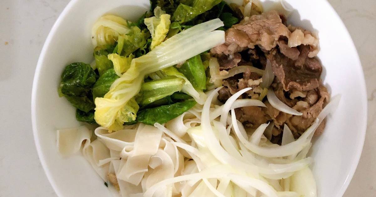 Mỳ trắng nấu thịt bò cải thảo