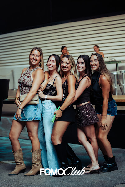 FOMO Club32.jpg