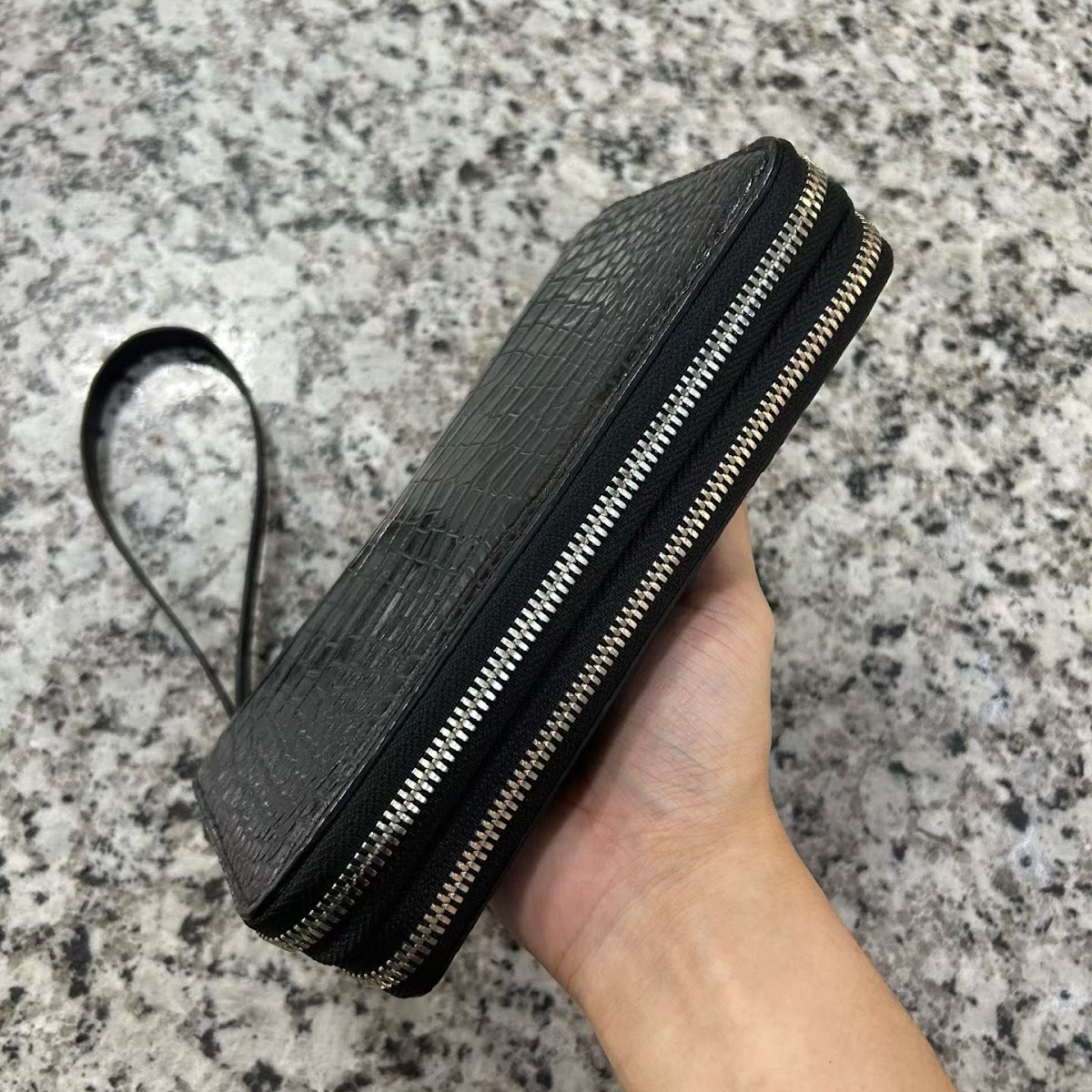 black genuine alligator leather double-zip clutch bag for men with glossy finish and wrist strap - detail 2.2