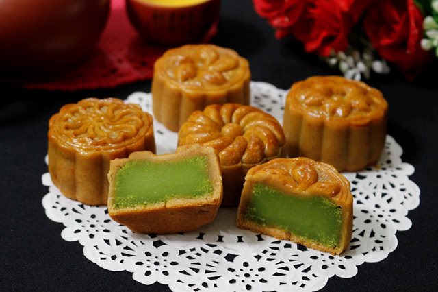 Bánh Trung Thu Nướng Nhân Trà Xanh