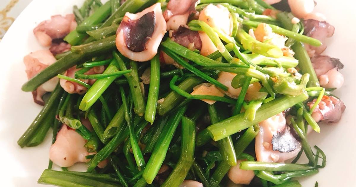 Bạch Tuộc Xào Rau Muống