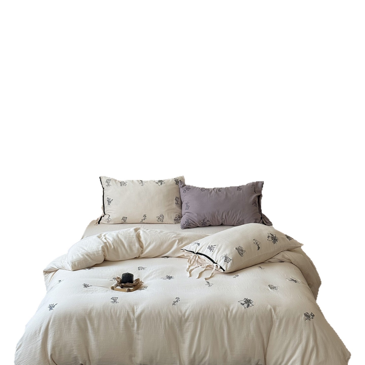 Cotton bed linens with crinkle texture, 4-piece