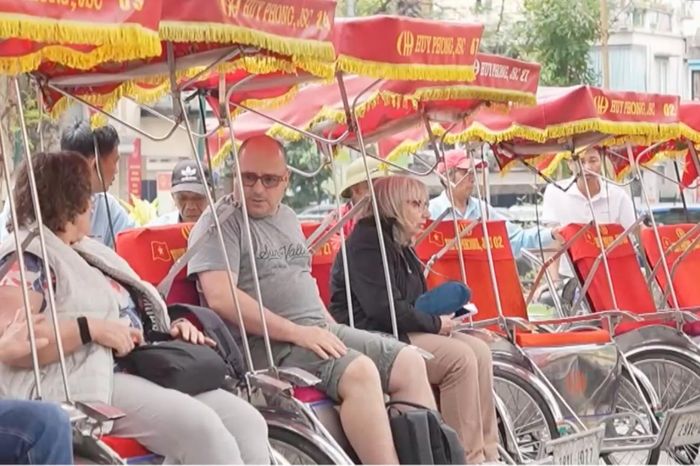 Cần kiểm soát tốc độ, phòng cháy nếu thí điểm xích lô điện - Đài Phát thanh và truyền hình Hà Nội