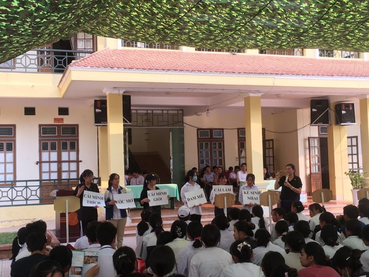 Công tác tư vấn hướng nghiệp, tư vấn tuyển sinh cho học sinh một số trường THPT trên địa bàn tỉnh Sơn La của Trường Đại học Tây Bắc