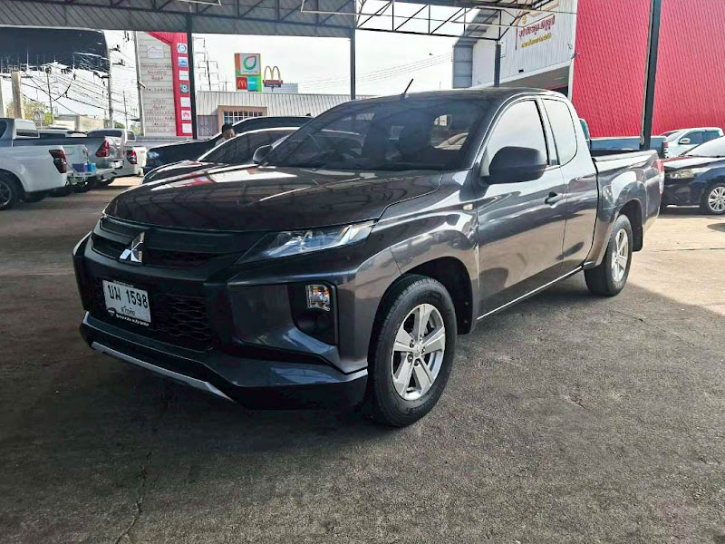 MITSUBISHI TRITON