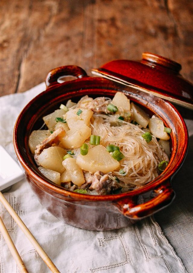 Miến Xào Củ Cải Thịt Muối