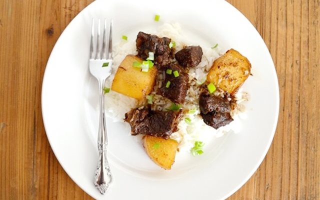 Thịt Bò Om Củ Cải