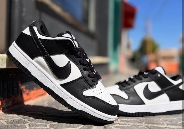 Nike Dunk Low Panda