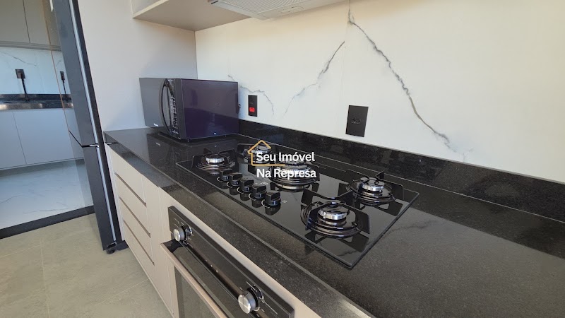 Foto 9 de Casa nova, em ótima localização próximo ao Ponto Alto no Riviera de Santa Cristina XIII