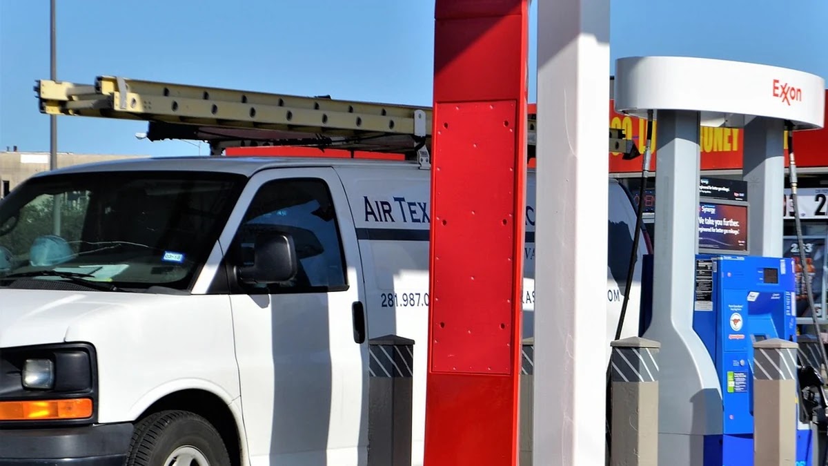 자동차 유지비 비교: 전기차와 내연기관차 비용 차이