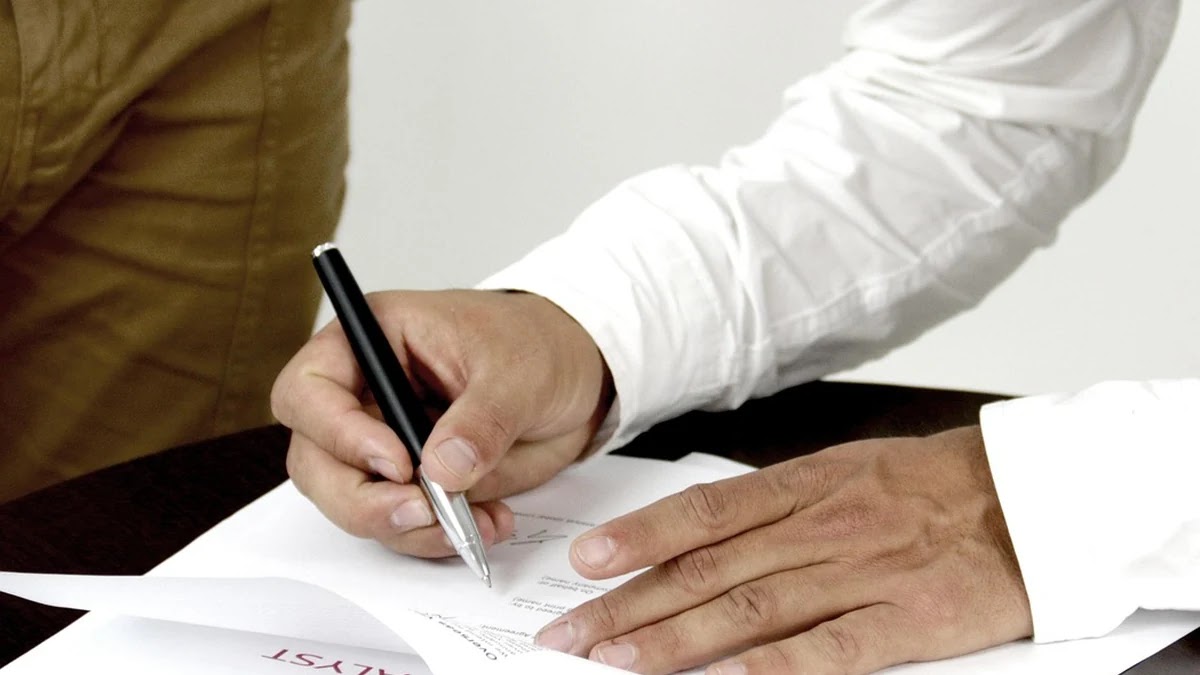 임대차 계약서 작성 시 필수 조항과 누락 시 법적 문제 분석