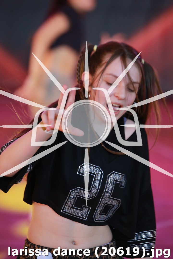 larissa dance (20619).jpg
