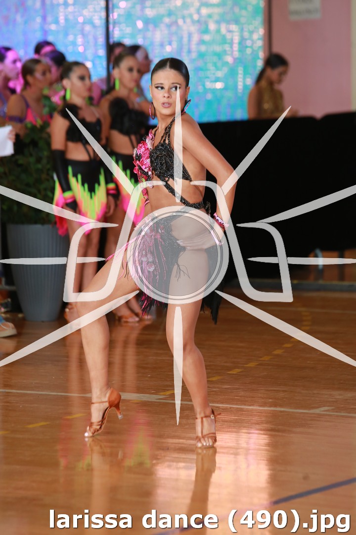 larissa dance (490).jpg