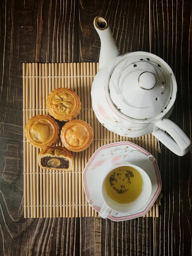 Bánh Trung Thu Nhân Brownie Và Mứt Chanh Non
