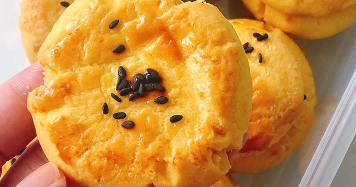 Bánh Quy Trứng Muối - Salted Egg Yolk Cookies