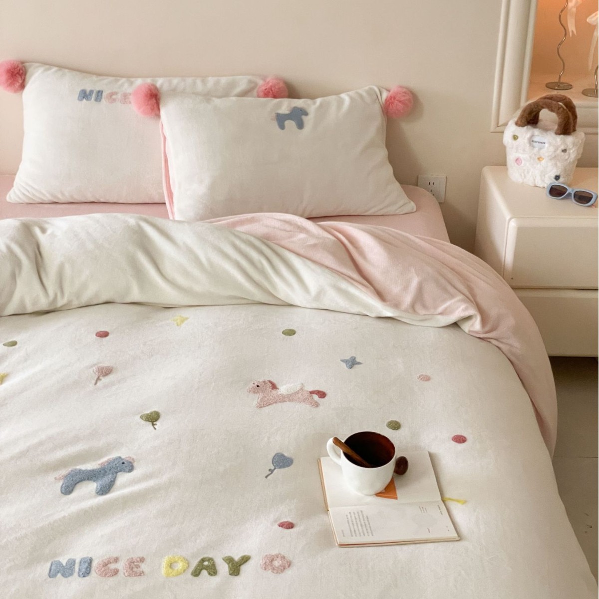 Milk Fiber Bedding Set with Cartoon Motif, 4-Piece